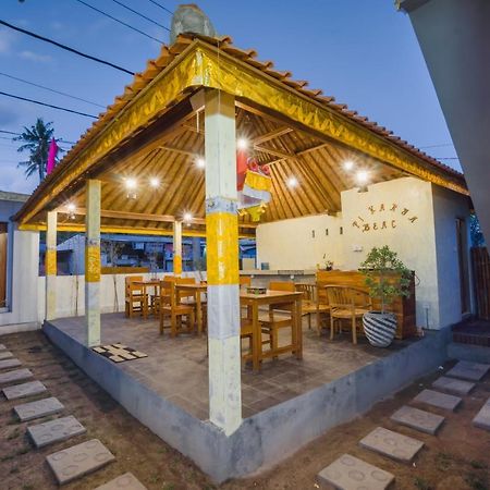 Pi Karya Beach Batununggul Exterior foto